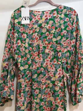 Zara Green Floral Midi Dress with Multicolor Daisies
